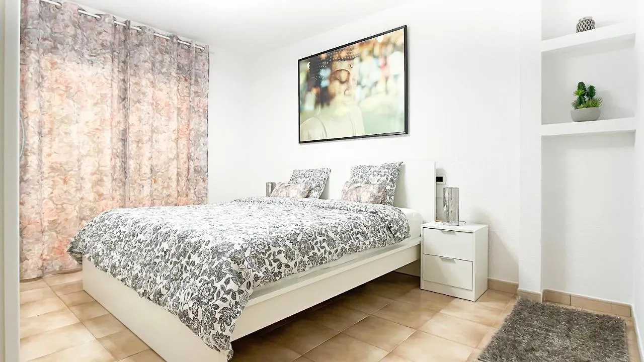 Korallia Guesthouse Castle Harbour Los Cristianos  Los Cristianos (Tenerife)